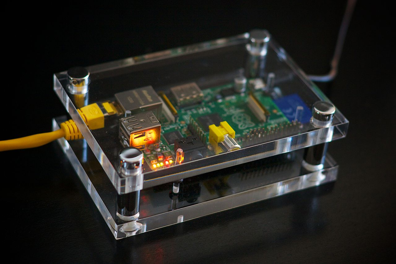 Raspberry_Pi_boxed